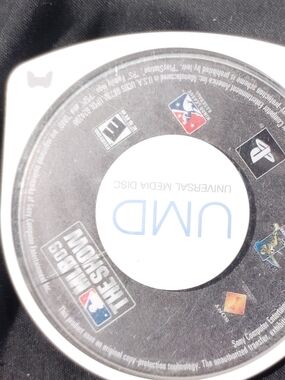PSP UMD Game Disc - MLB The Show 2009 (Black/White)